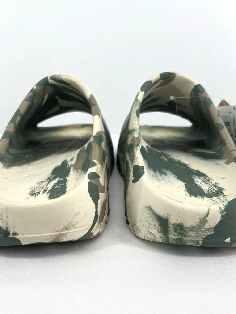 Quik Silver Bone/Senaca Men's Slides Size 9